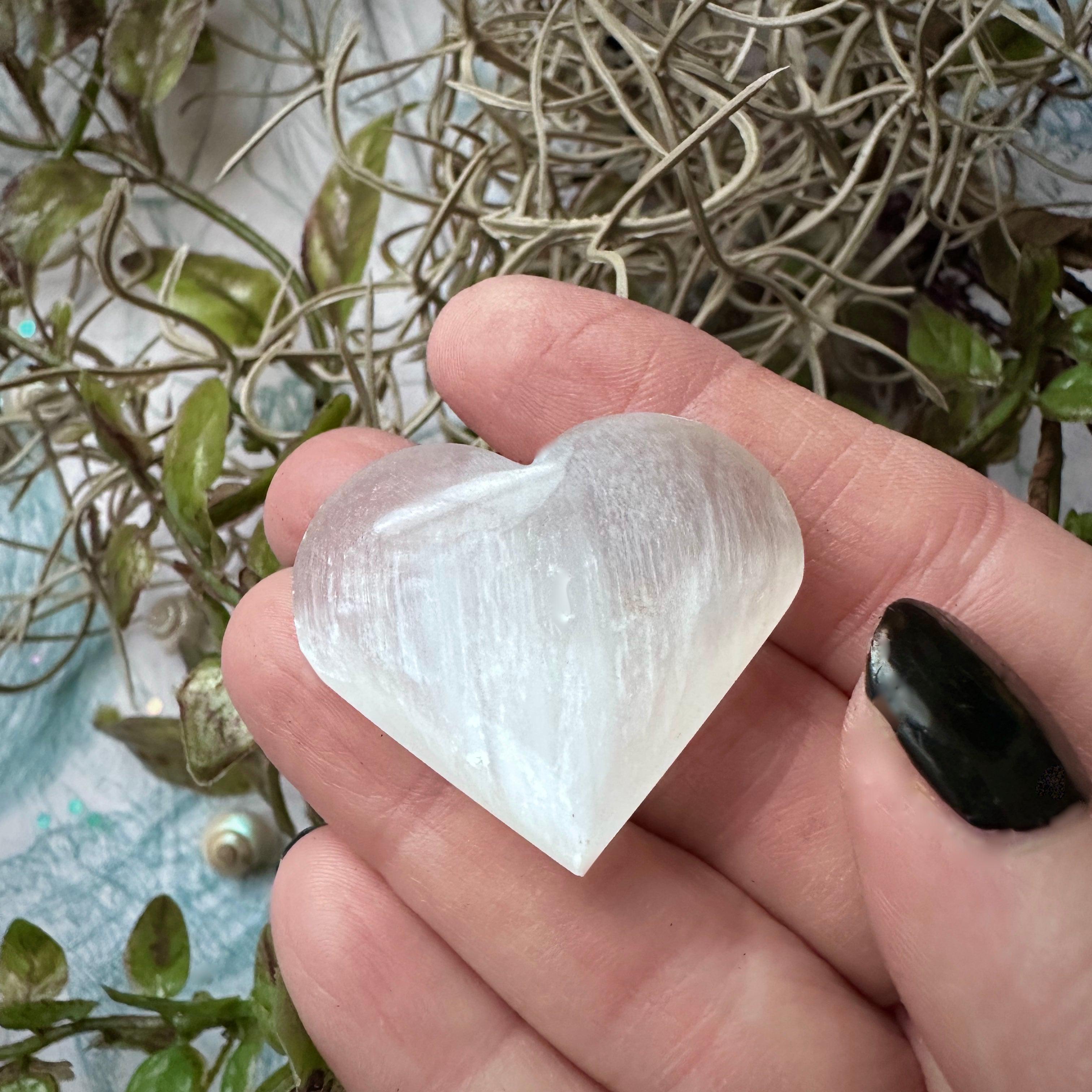 Selenite Crystal Hearts, Gemstone - SugarMuses