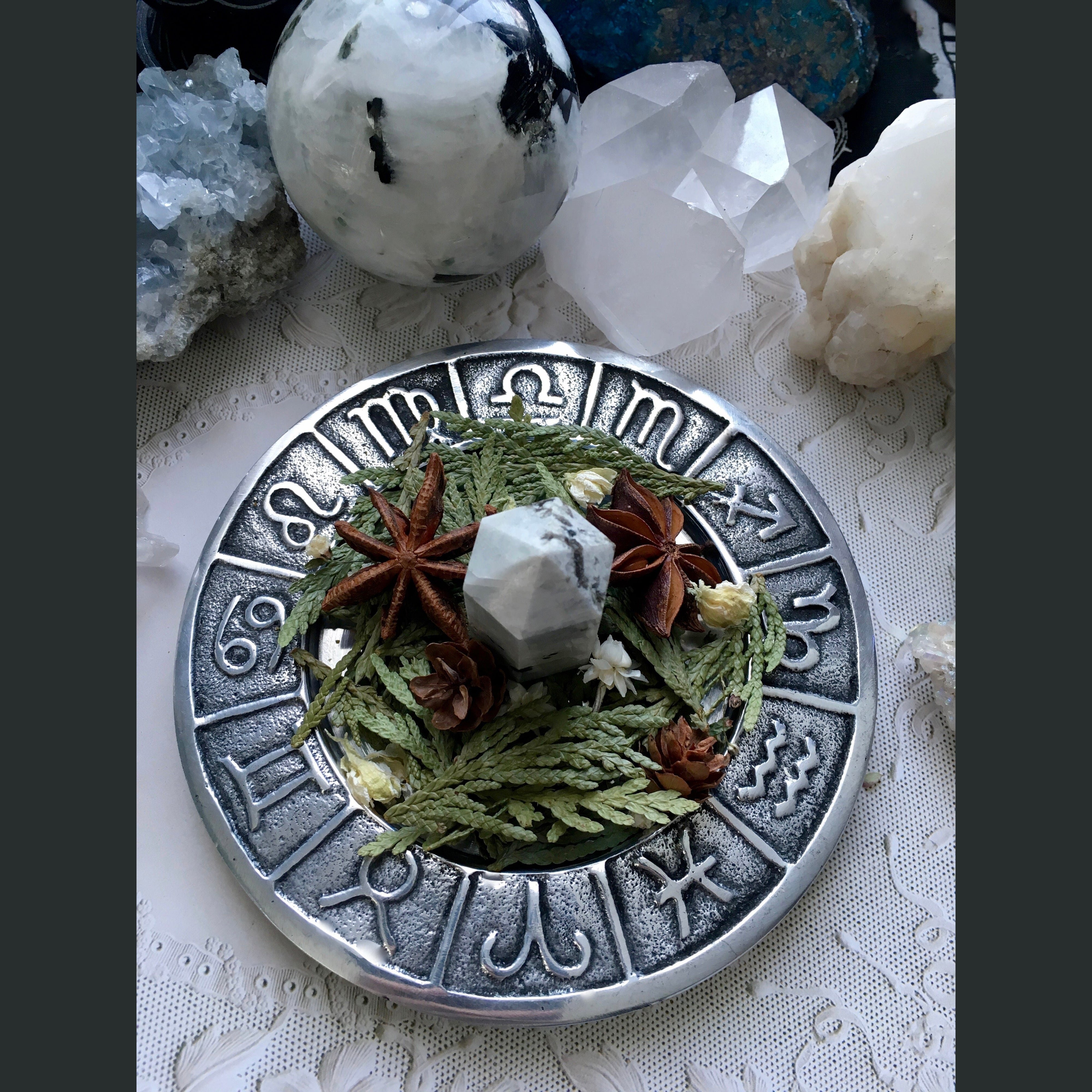 Zodiac Altar Dish for Crystals, Offerings, Candles, zodiac plate - SugarMuses